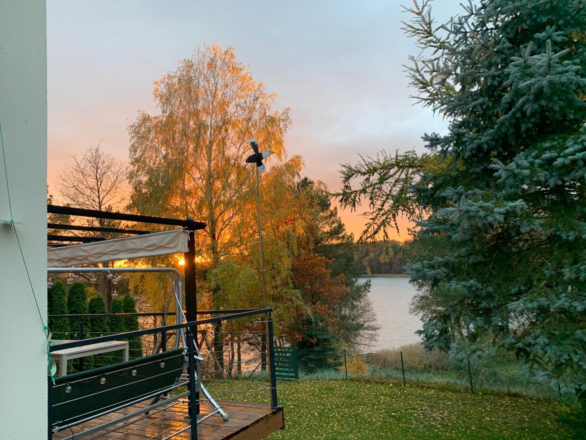 Dom Nad Jeziorem Gaja House Jadamowo Exterior foto