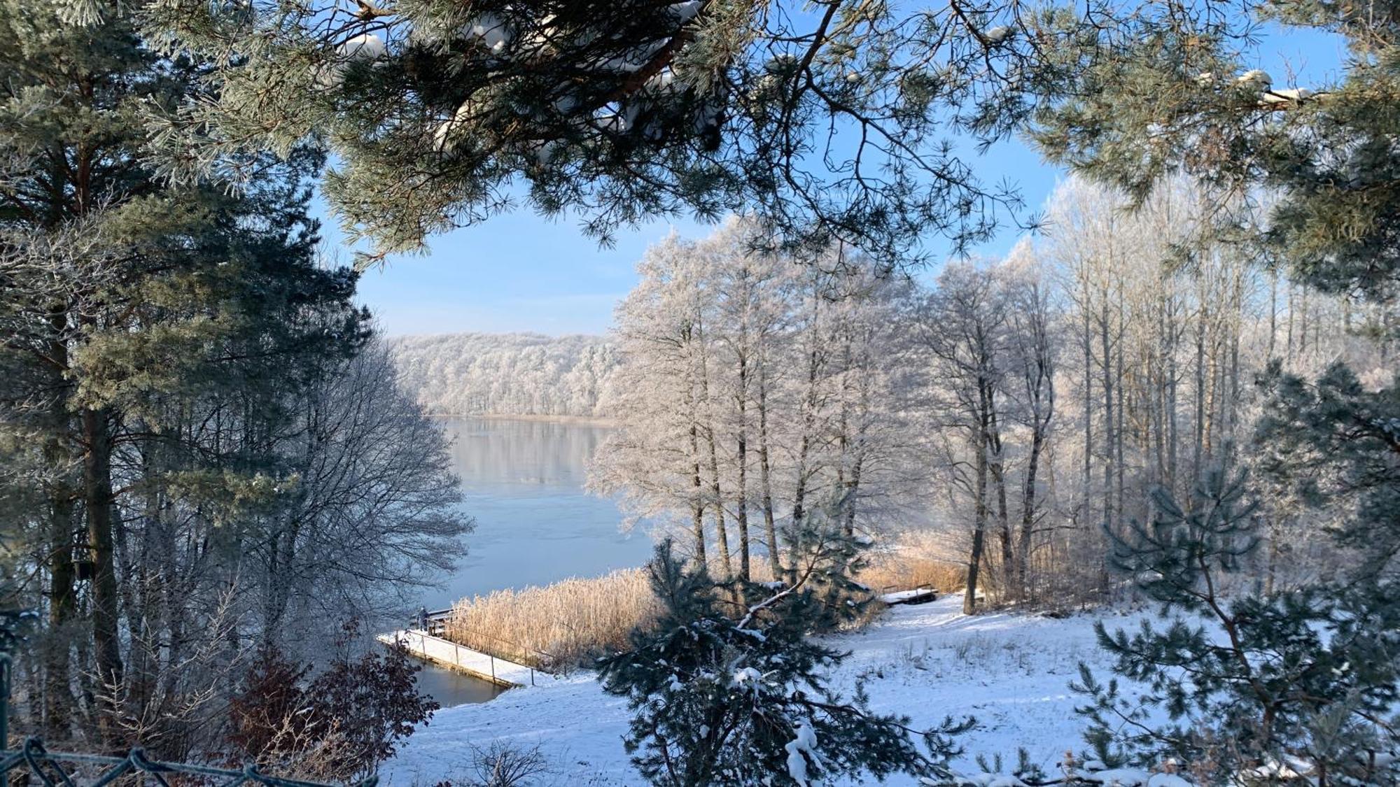 Dom Nad Jeziorem Gaja House Jadamowo Exterior foto