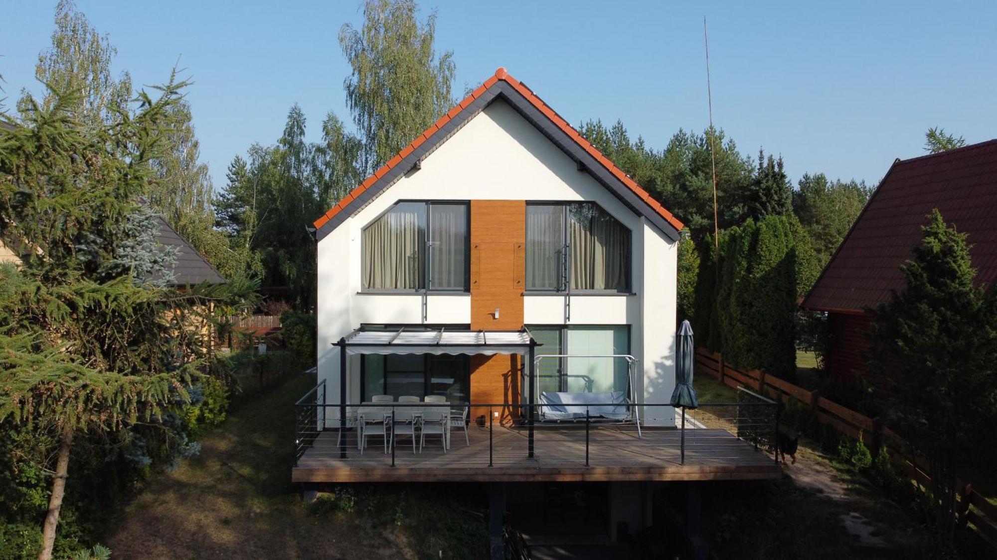 Dom Nad Jeziorem Gaja House Jadamowo Exterior foto